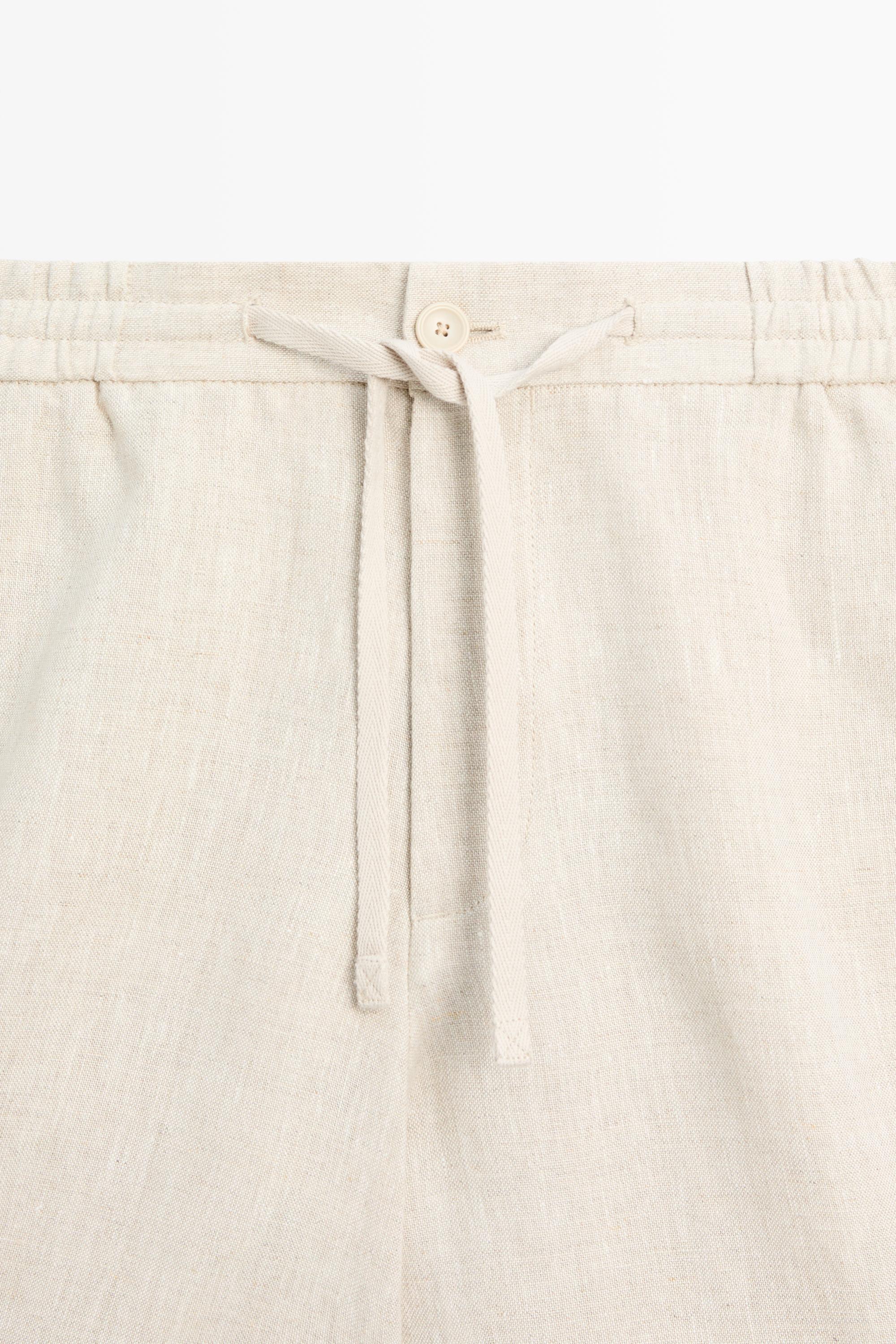 Linen Bermuda shorts with elasticated waistband